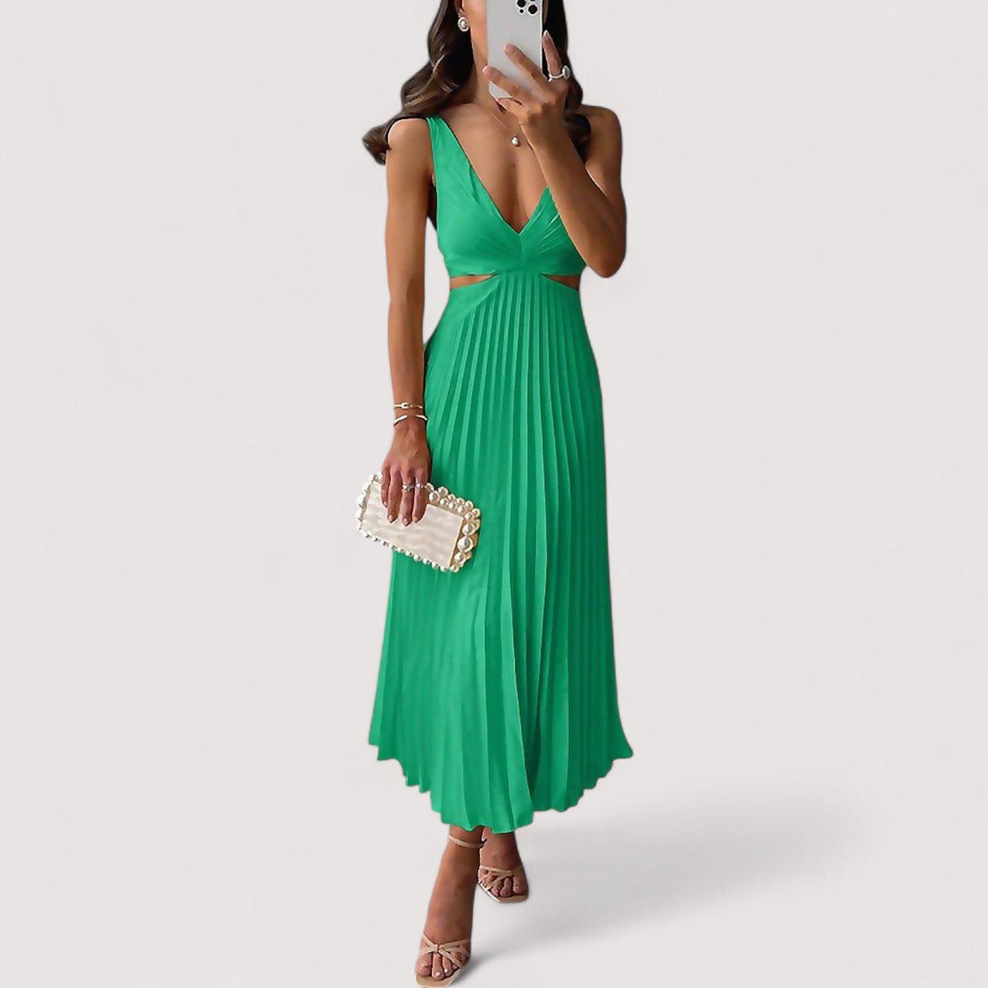 Veléa™ | Annelise Backless Maxi Dress