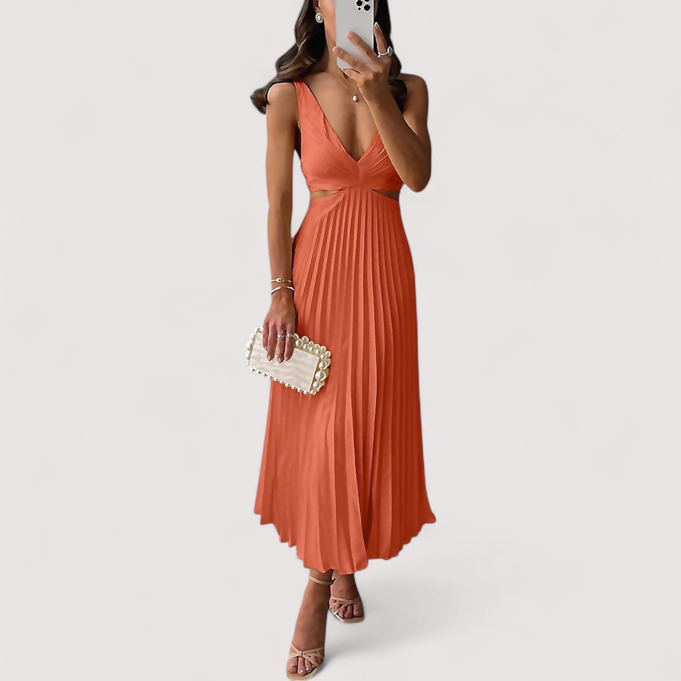 Veléa™ | Annelise Backless Maxi Dress