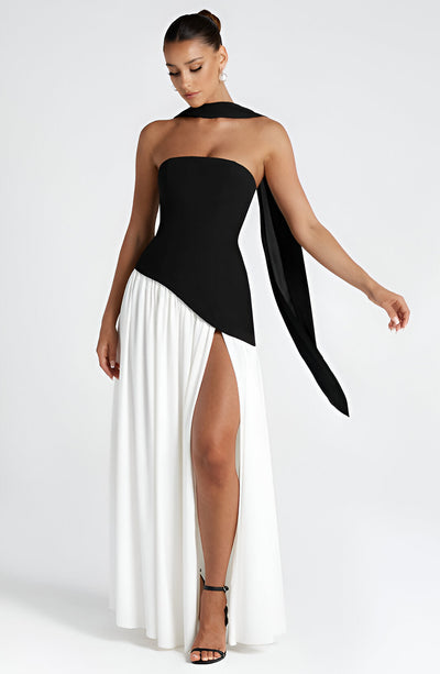 Lunaria™ Elegant Contrast Maxi Dress