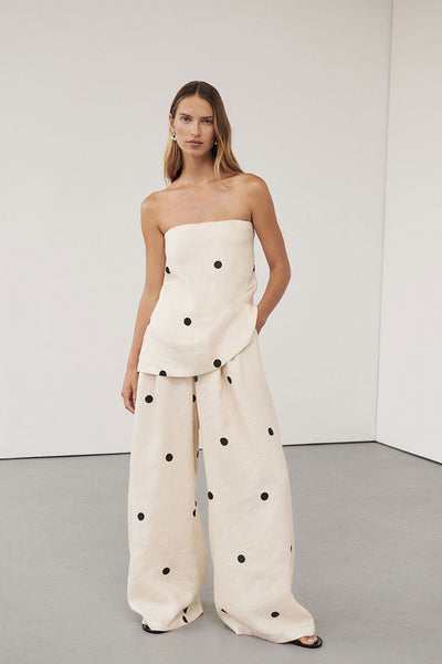 Noire Ensemble™ – Where Style and Comfort Meet