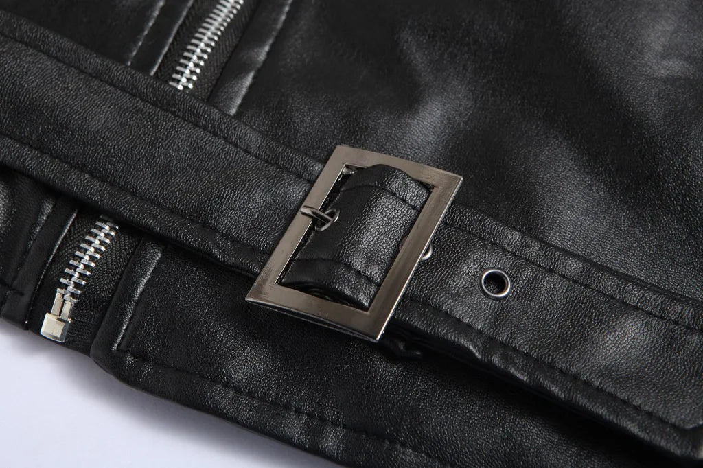 Solstice: De leren jas die je stijl transformeert