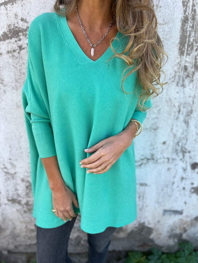 Lunora™ Breeze Knit – The Effortless V-Neck Sweater